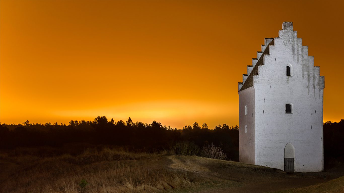 Sonnenuntergang an den Tilsandede kirke