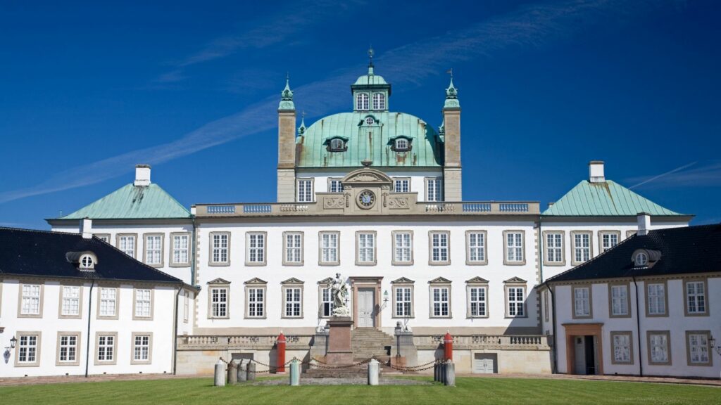 Schloß Fredensborg in Nordseeland