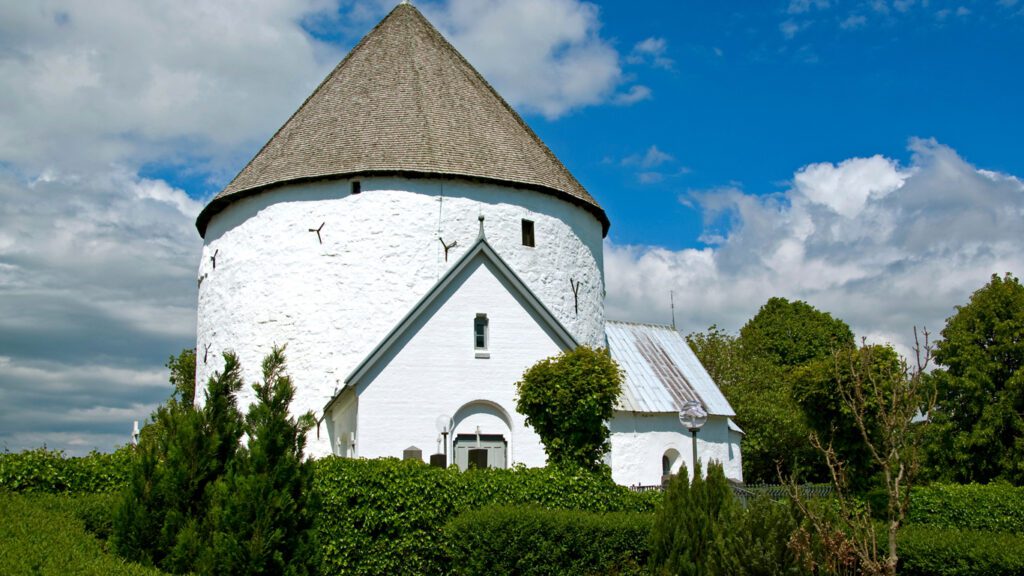 Nylars Kirke auf Bornholm - en af de fire rundkirker
