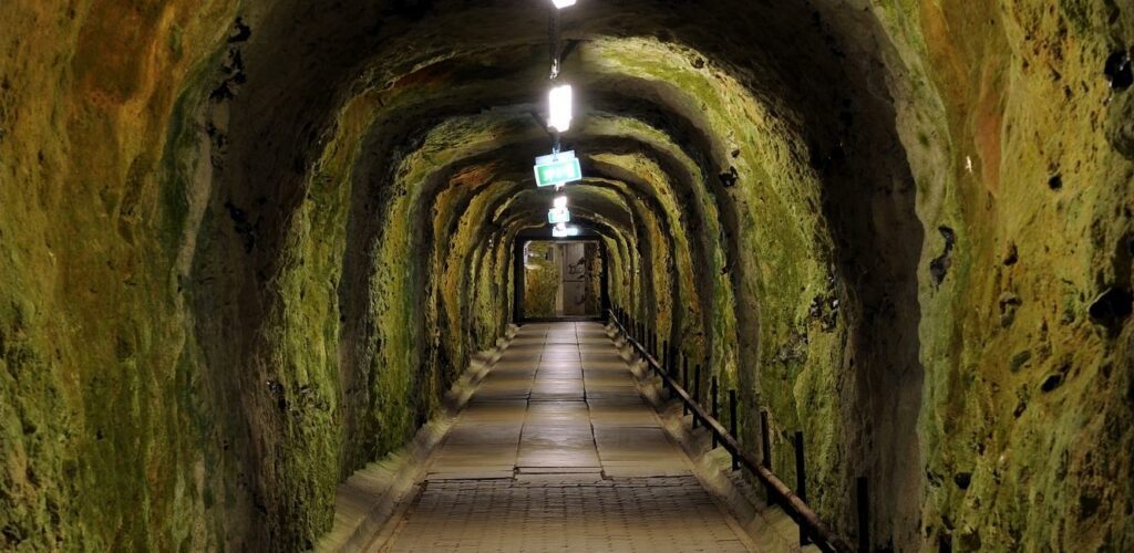 unterirdische Gänge