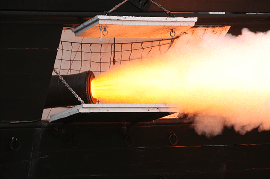 Kanonen auf der Fregatte