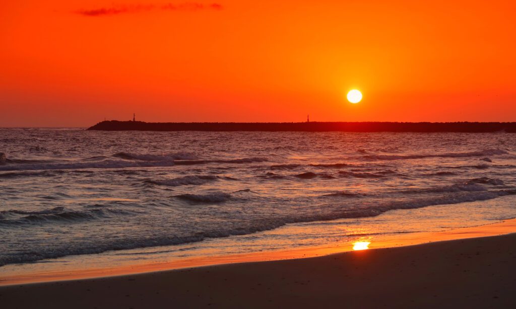 Sonnenuntergang am Bjerregård Strand