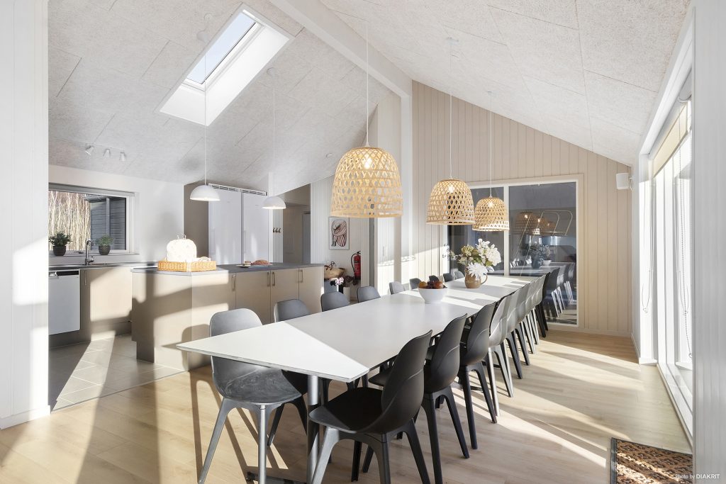 Esszimmer im großem Ferienhaus in Kulhuse