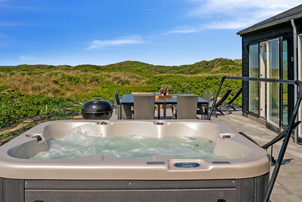 Aussenwhirlpool im Ferienhaus in Dänemark